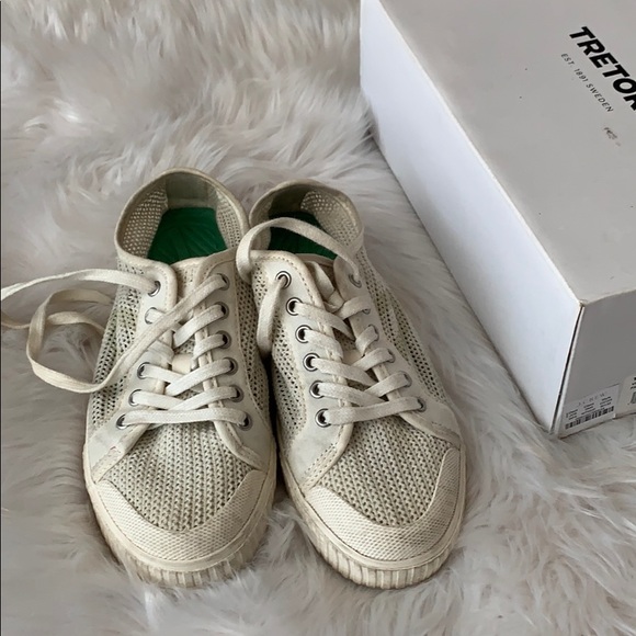 tretorn tournament net vintage white